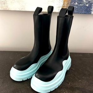 Bottega Veneta The Tire Chelsea Boot